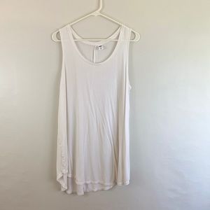 5/$25 Old Navy White Tunic Tank Top